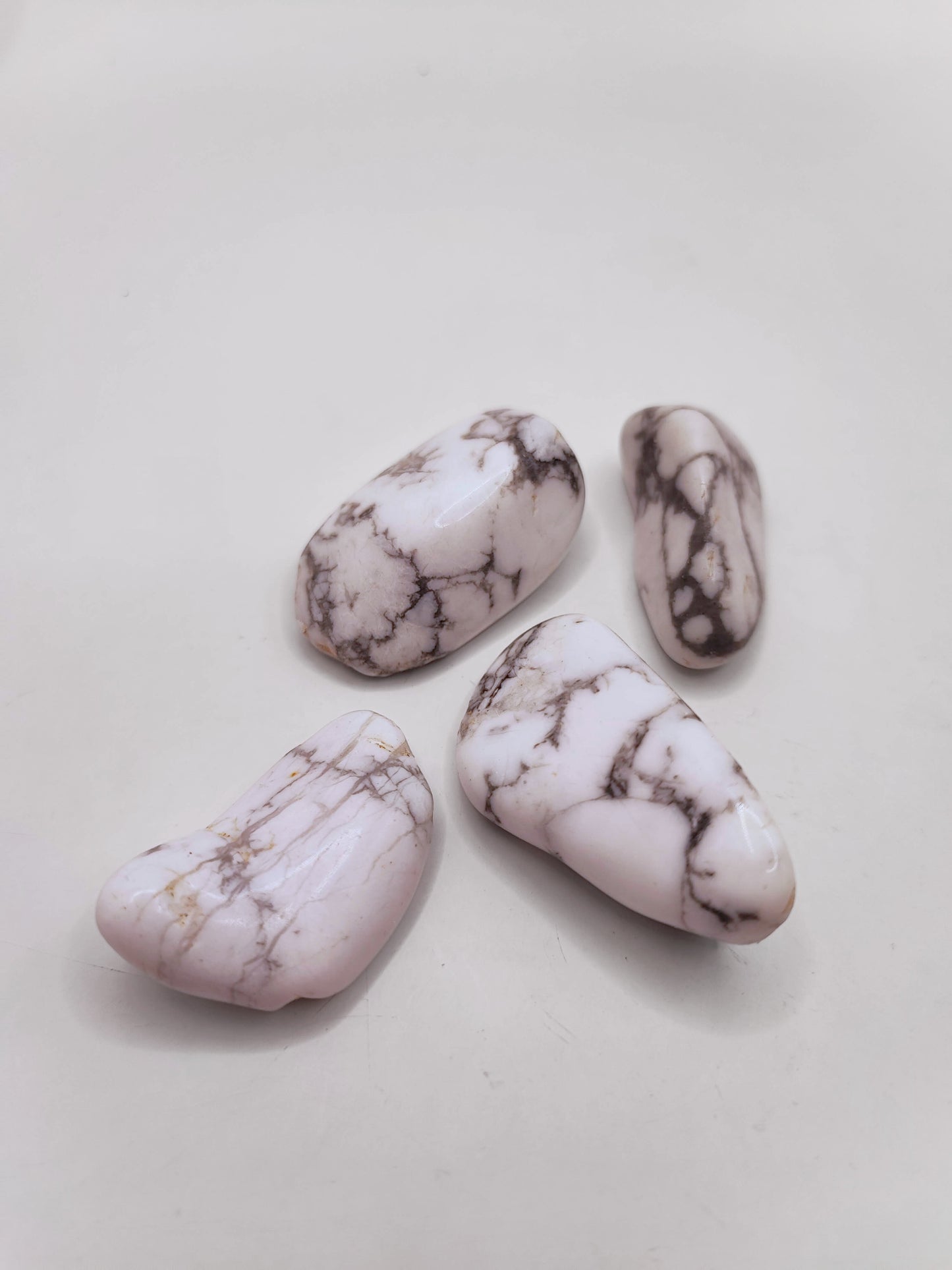 Howlite